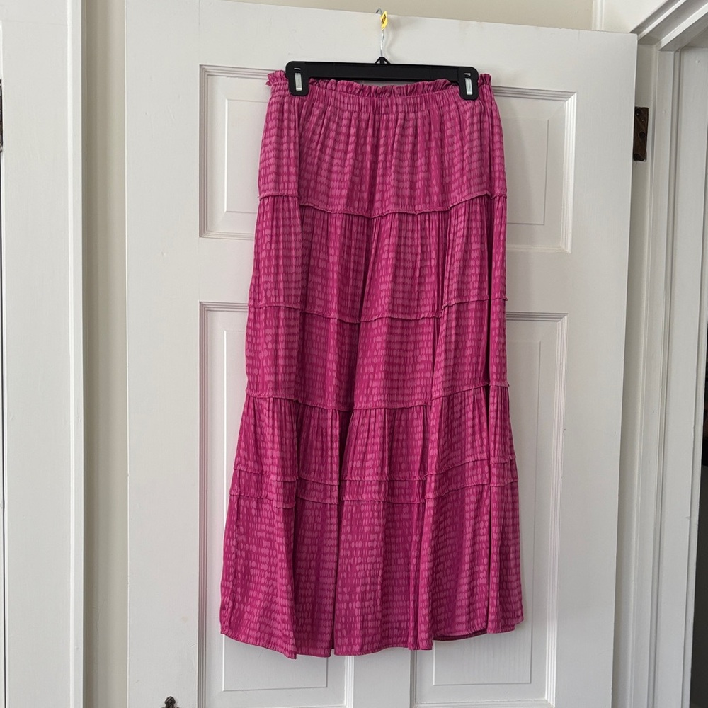 Elegant Fuchsia Tiered Maxi Skirt